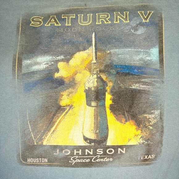 Johnson Space Center Saturn V Rocket 40 Years Shirt - Picture 1 of 5
